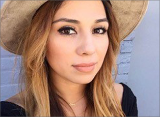 StyleCon Influencer - Vicky Penaloza @fashionbyvicky